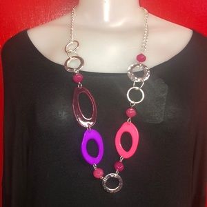 Women’s necklace